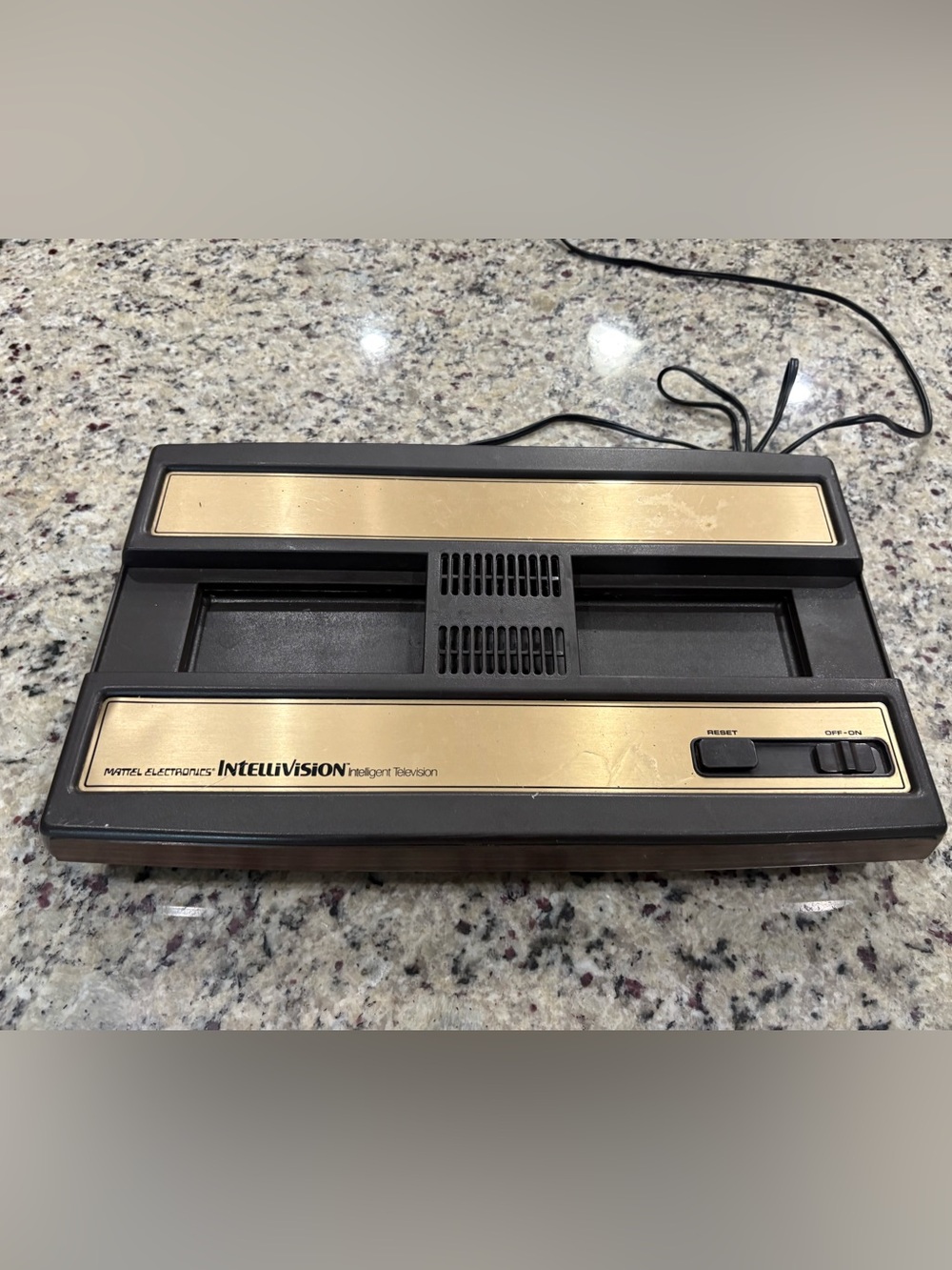 Mattel Electronics Intellivision Intelligent Television Model 2609 A *For Parts*